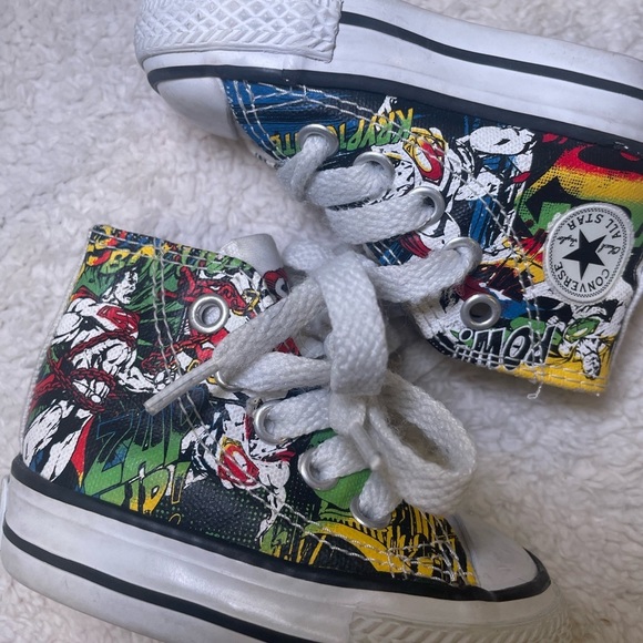Converse - Superman Design High-Top Sneakers - Picture 2 of 7